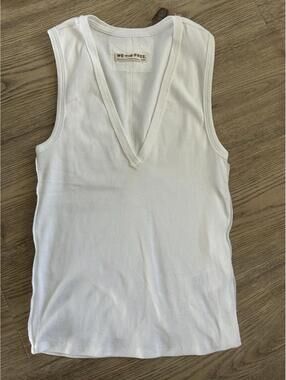 Free People We The Free Neria Tank Deep V-Neck White Size Medium NWOT